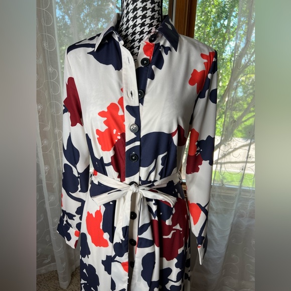 Eshakti Floral print tie crepe shirtdress 🤍 - Picture 5 of 8